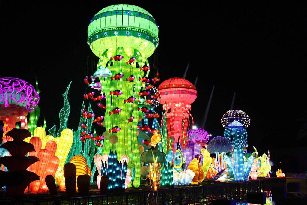 Dubai Glow Garden